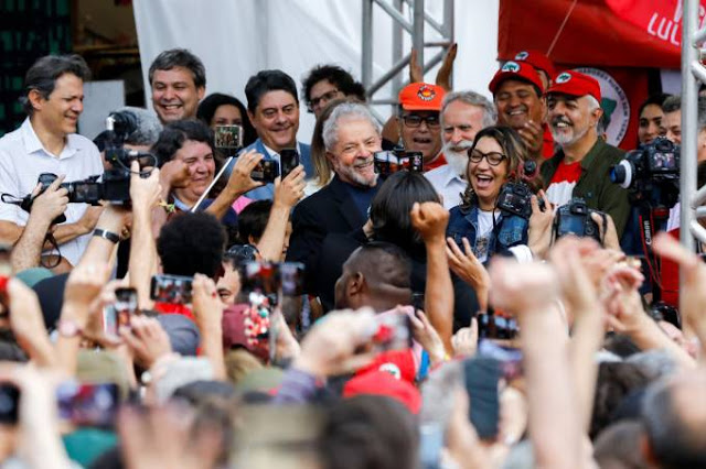 Pesquisa aponta chance de vitória de Lula no 1º turno
