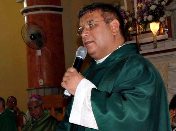 NOTÍCIA: Morte de Padre Erivan Primo comove todos os católicos no Seridó