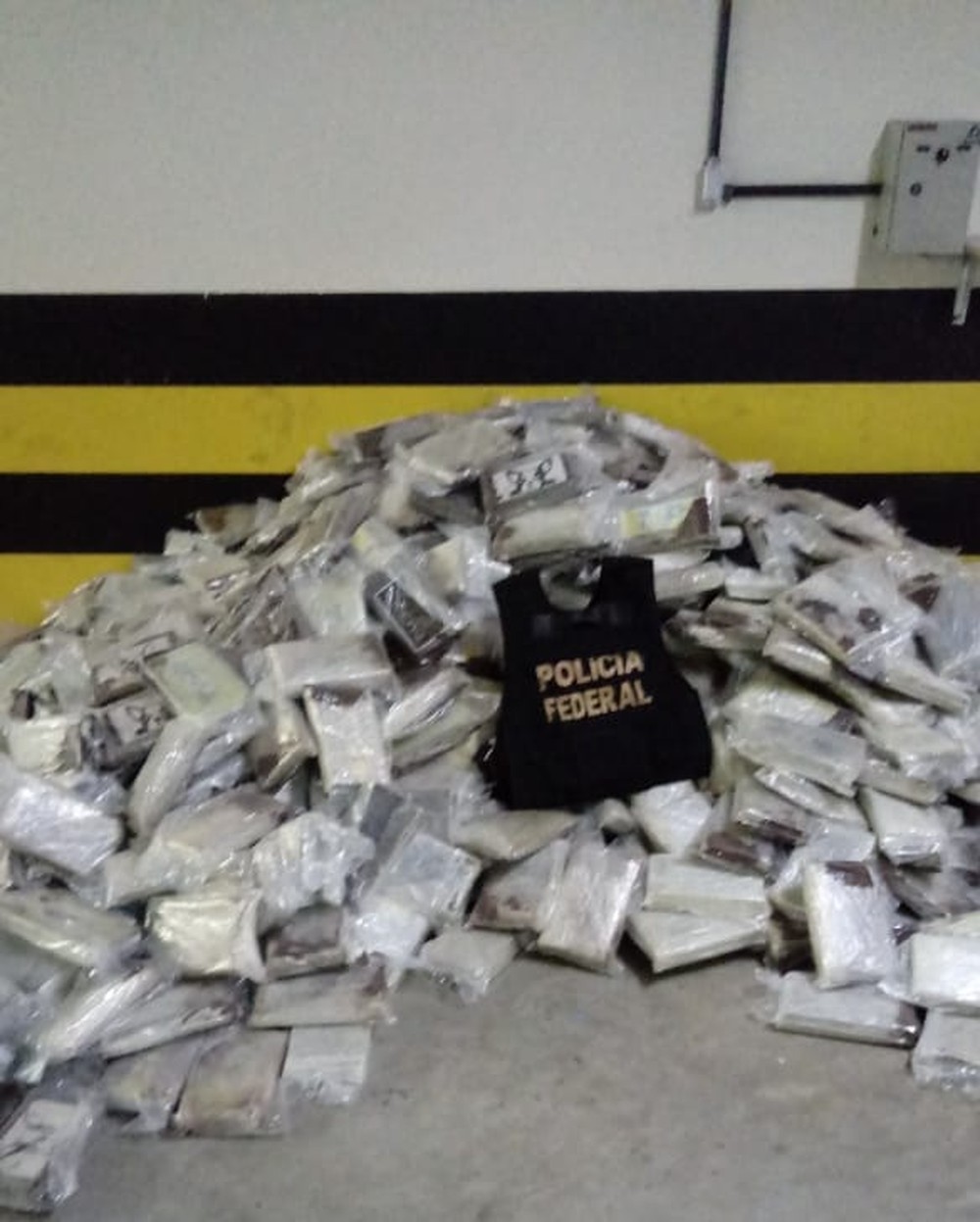 POLÍCIA: PF prende cinco e apreende 1,2 tonelada de cocaína na Grande Natal