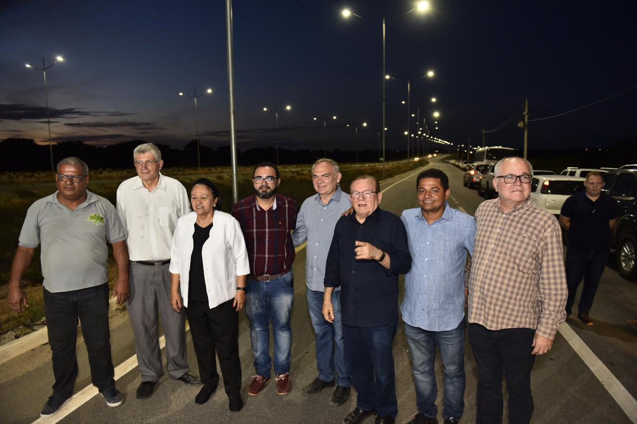 Governadora entrega iluminação do acesso sul ao Aeroporto Internacional de Natal