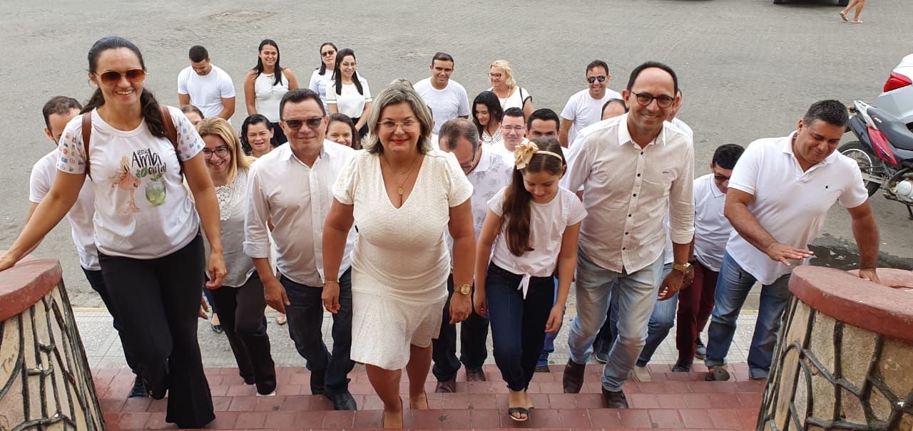 Prefeita Graça Oliveira reúne primeiro escalão no primeiro dia de trabalho do ano 2020