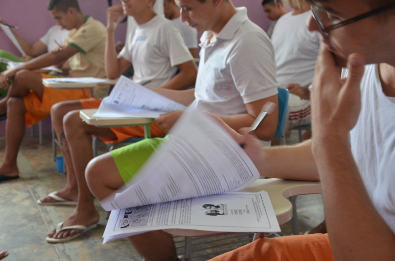 Mais de 3 mil detentos do RN se inscrevem em prova para concluir ensino fundamental e médio