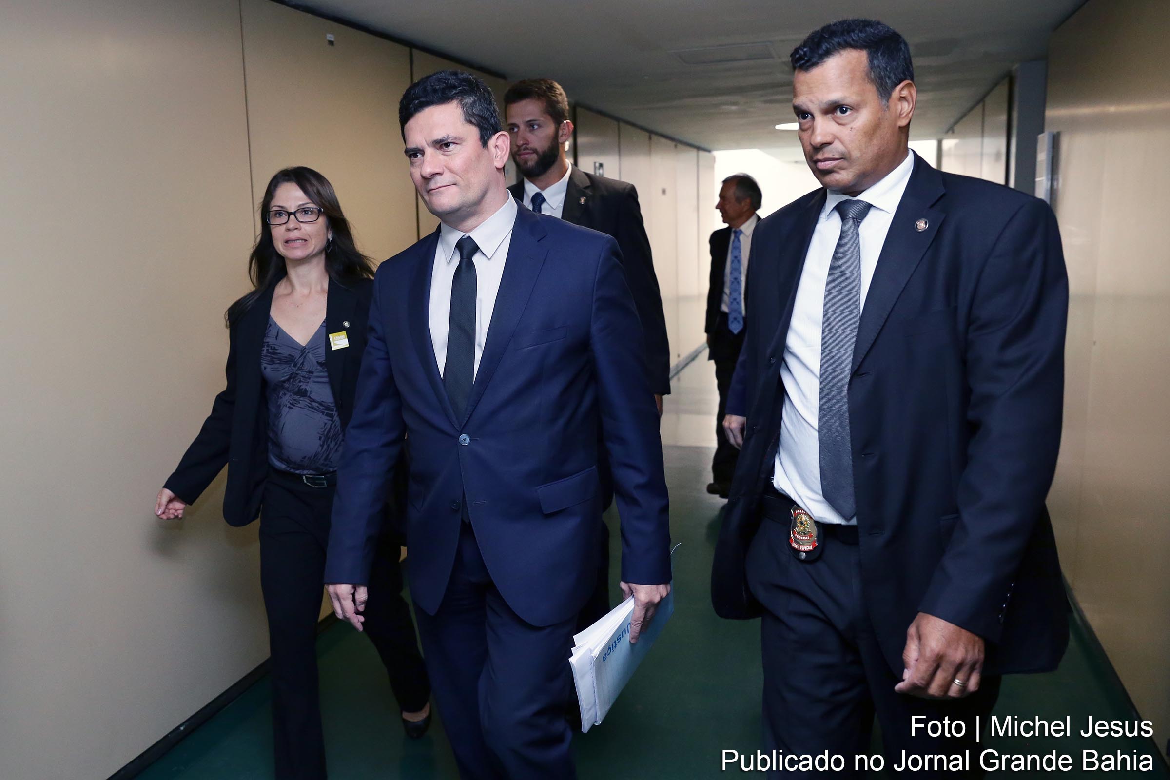 Bolsonaro determina que seja mantida segurança de Moro