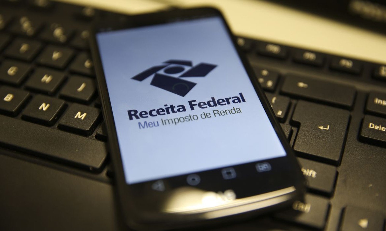 Receita Federal abre consulta para lote residual de restituições