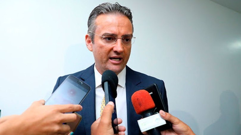 Bolsonaro nomeia Rolando de Souza, braço direito de Ramagem, diretor da PF