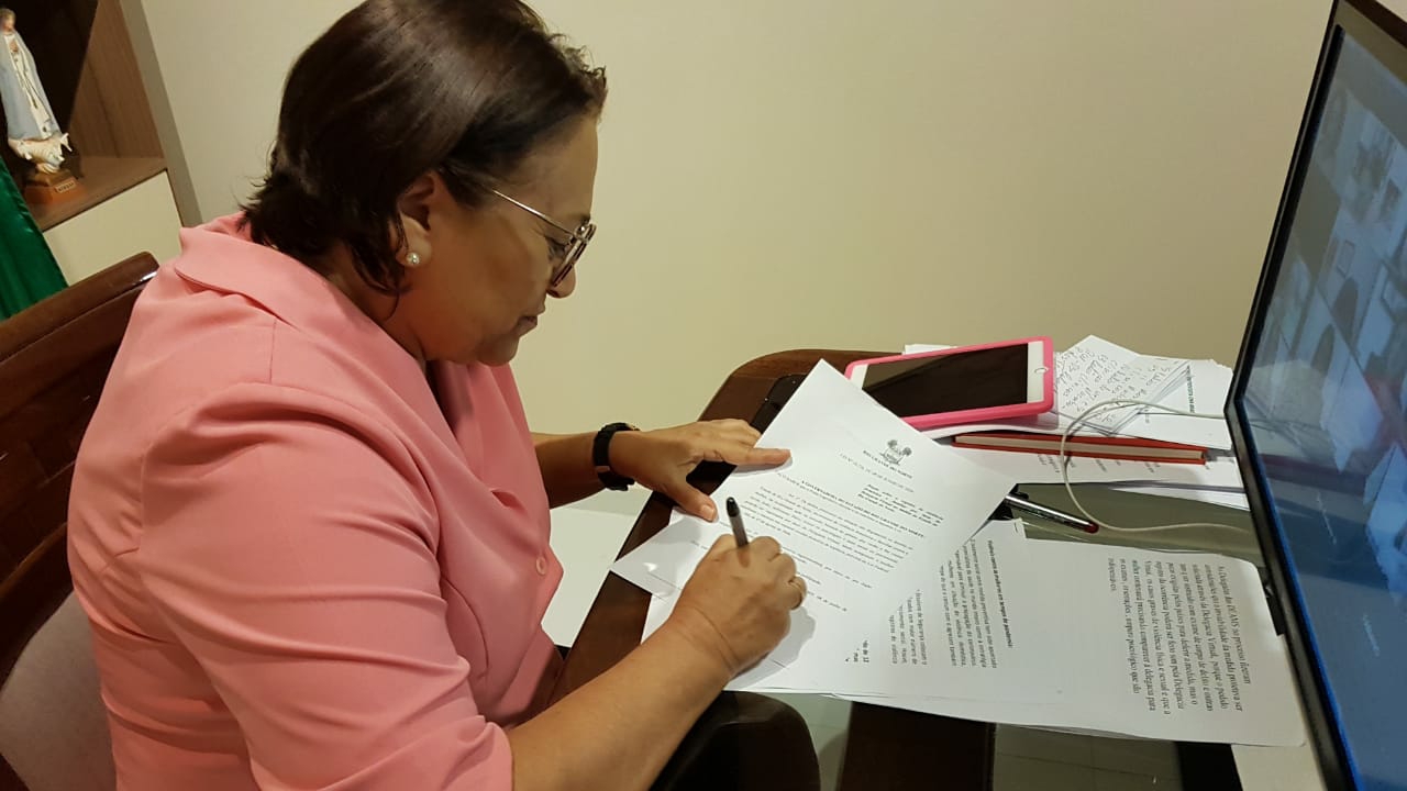 Governadora sanciona Lei que institui delegacia virtual em defesa das mulheres