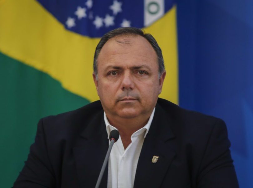 Alegando problema de saúde, Pazuello pede para deixar Ministério