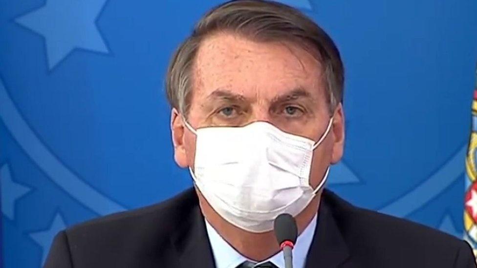 “Estamos praticamente vencendo a pandemia”, diz Bolsonaro