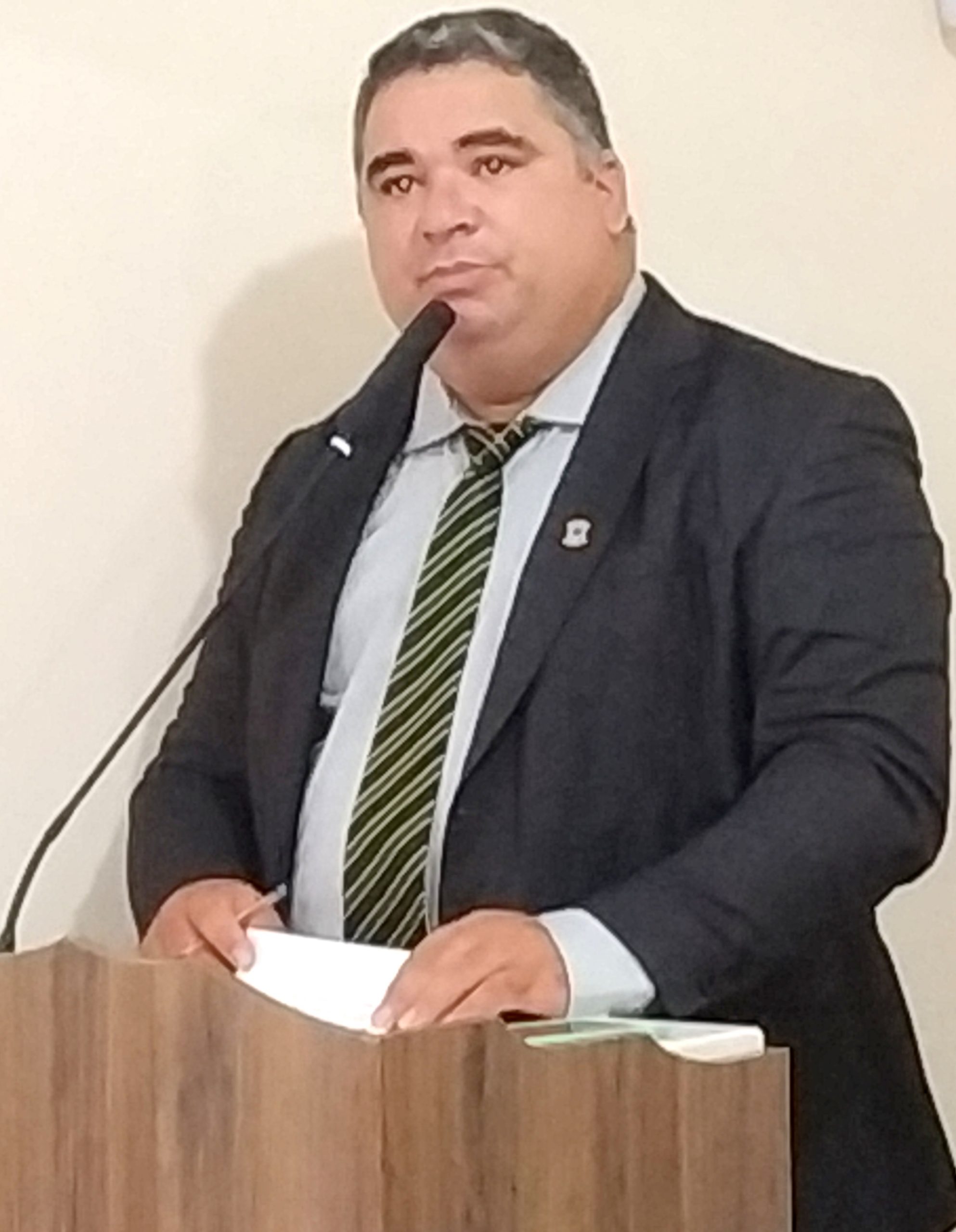 Rodolfo Guedes assume sua cadeira de presidente da Câmara Municipal de Cerro Corá