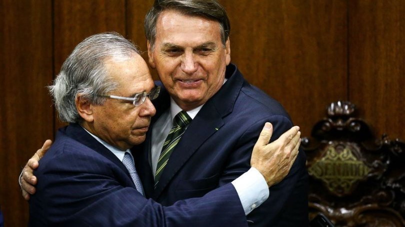 Mirando 2022, Bolsonaro e Guedes preparam Bolsa Família de R$ 250