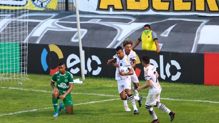 ABC vence Chapecoense por 3×0, elimina equipe catarinense e avança na Copa do Brasil