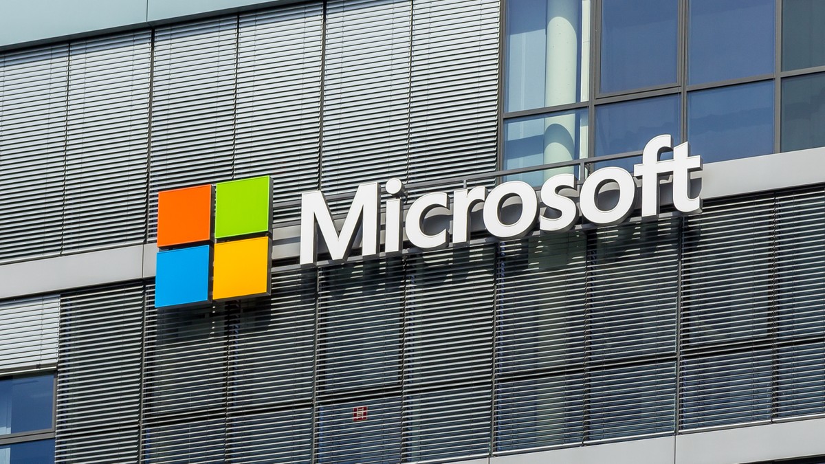Microsoft prepara para agosto lançamento de versão do Windows baseada em nuvem