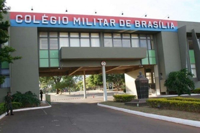 Jeitinho brasileiro, confirmado ingresso de filha de Bolsonaro em Colégio Militar de Brasília sem processo seletivo
