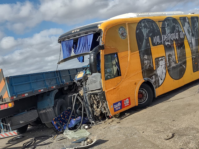 Ônibus da banda Pegada do Coyote se envolve em acidente e teve vitima fatal na “estrada do óleo”