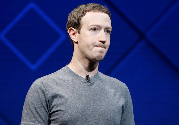 Proprietário do Facebook Zuckenberg perde R$35 bilhões