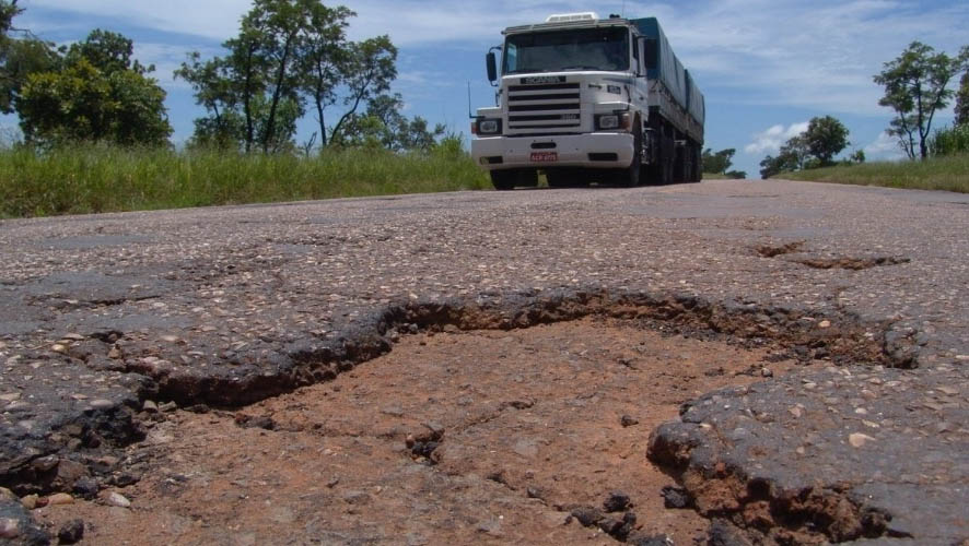 RN 203 pede socorro: Governo estuda empréstimo para recuperar 3,5 mil quilômetros de estradas