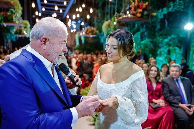 Festa de casamento de Lula e Janja reúne políticos e artistas