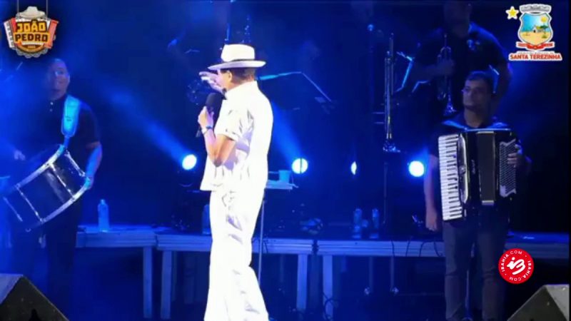 Músicos que levaram bronca do cantor Alcymar Monteiro pedem demissão (Vídeo)