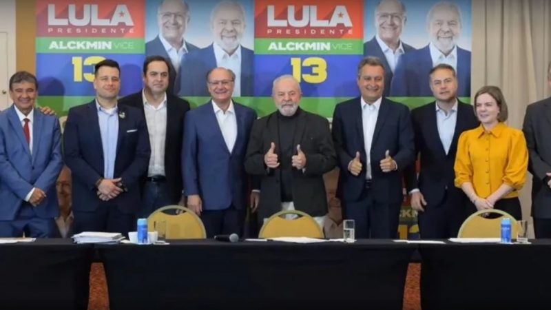 Lula se reúne com governadores e propõe recriação do Ministério da Segurança Pública