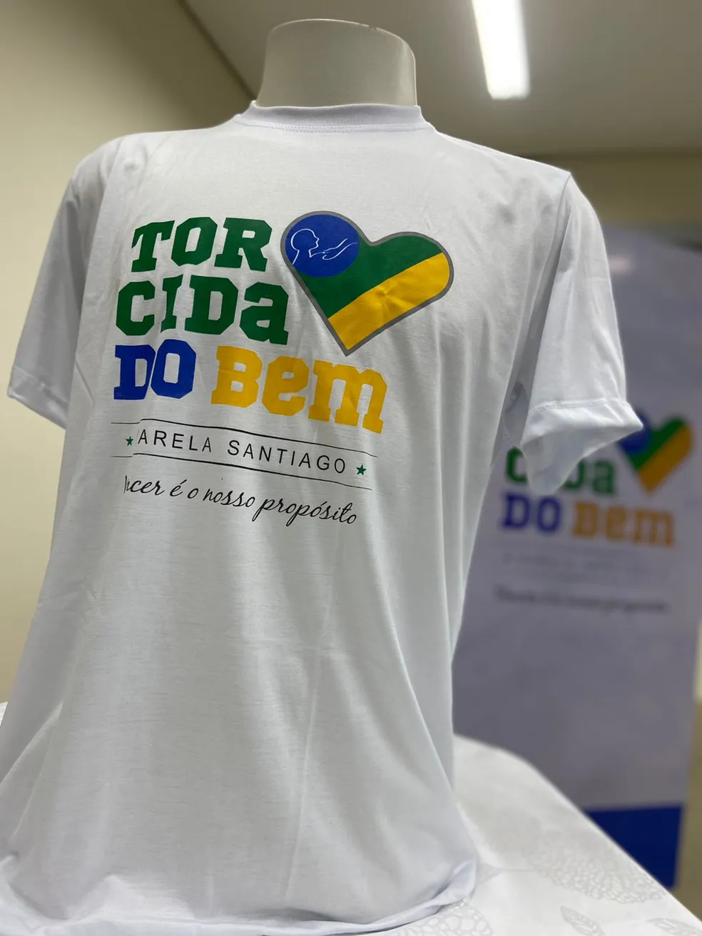 Hospital Varela Santiago lança campanha de venda de camisas com tema da Copa do Mundo para viabilizar construção de novo setor