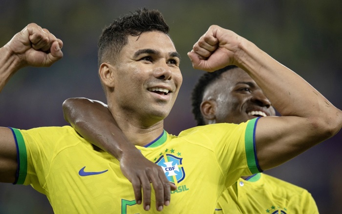 Com golaço de Casemiro, Brasil vence a Suíça e se classifica para as oitavas