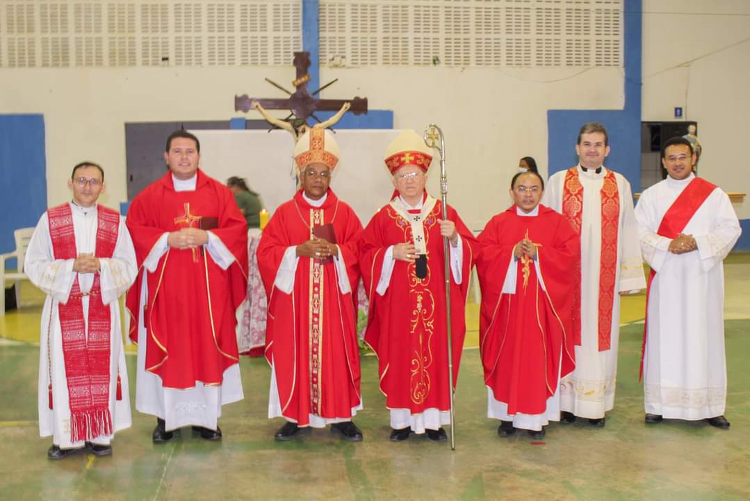 Bodó: Reuniu Bispos e padres em momento religioso