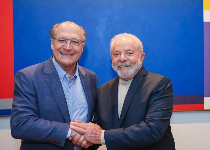 Lula e Alckmin serão diplomados pelo TSE nesta segunda-feira