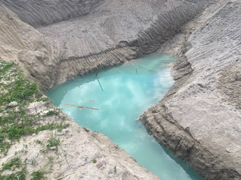 Caern conclui análise da água aflorada em Parnamirim e atesta boa qualidade no ‘lago azul’