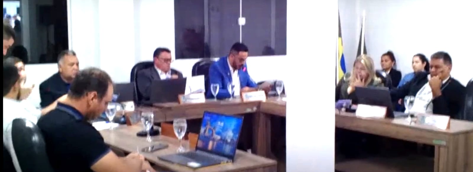 Cerro Corá: Vereadores aprovam projeto de Lei do Executivo que reajusta salario dos servidores(Vídeo)