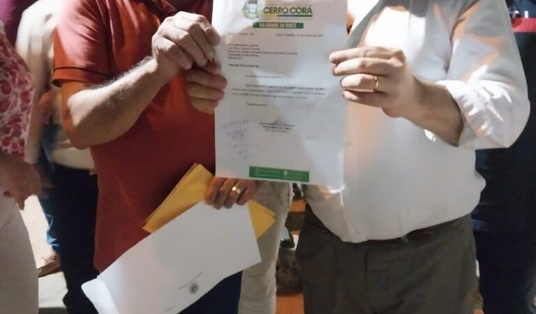 Cerro Corá: Vereador João Alexandre entrega ofício a ministro do MDA solicitando feira da Agricultura Familiar