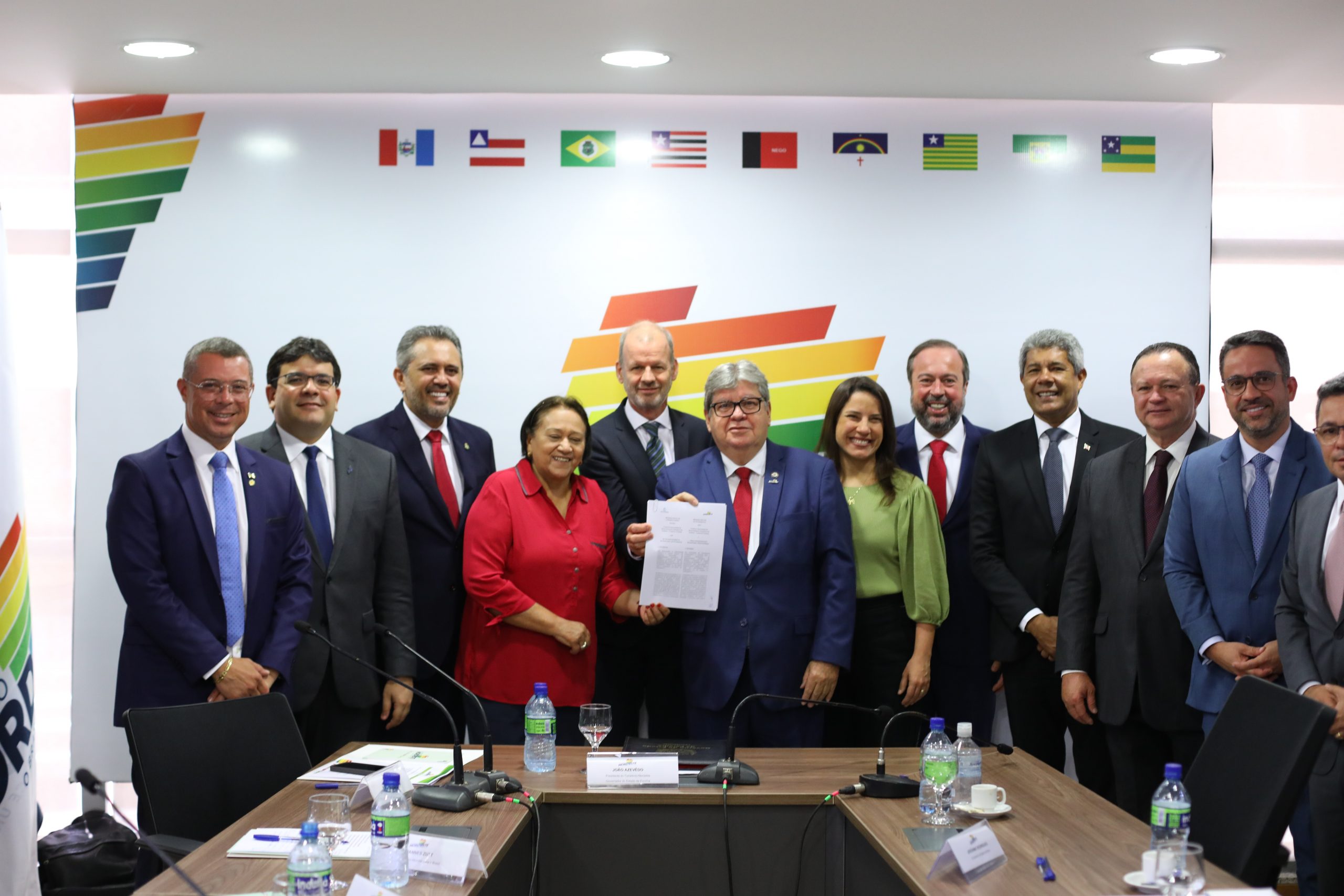 Governadores firmam parceria com Banco Mundial para estimular desenvolvimento do Nordeste