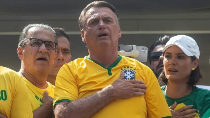 VÍDEO: Confira o discurso completo de Jair Bolsonaro na avenida Paulista, neste domingo (25)