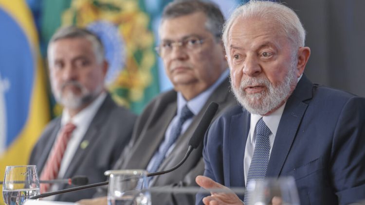 Lula promete “jogo pesado” contra facções e afirma que crime virou multinacional