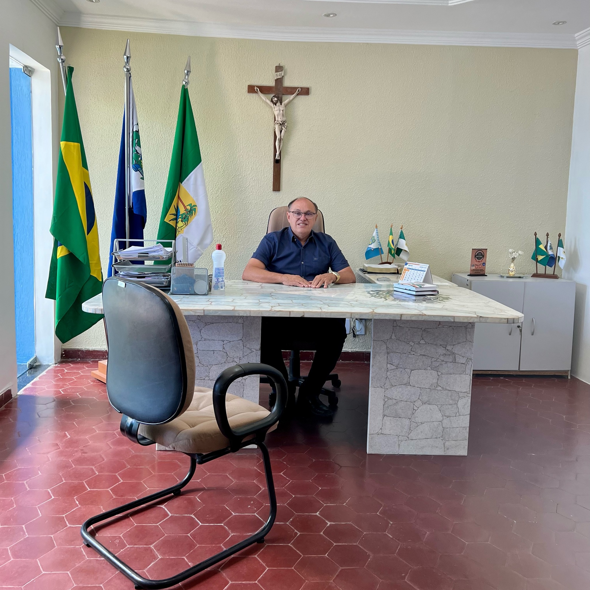 Prefeitura de Cerro Corá/RN lança edital para contração de empresa para serviços de grama sintética no estádio Othon Osório